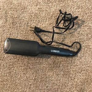 Con. Air flat iron.